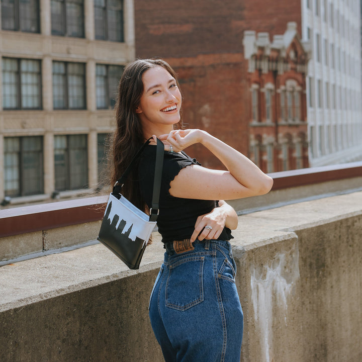 New Haven CT (Yale University) Skyline Shoulder Bag